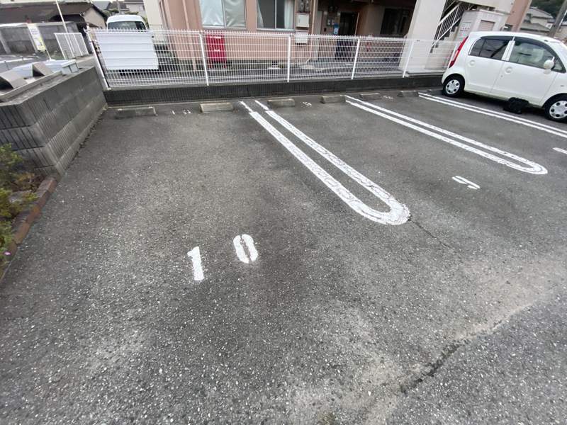 駐車場 写真10