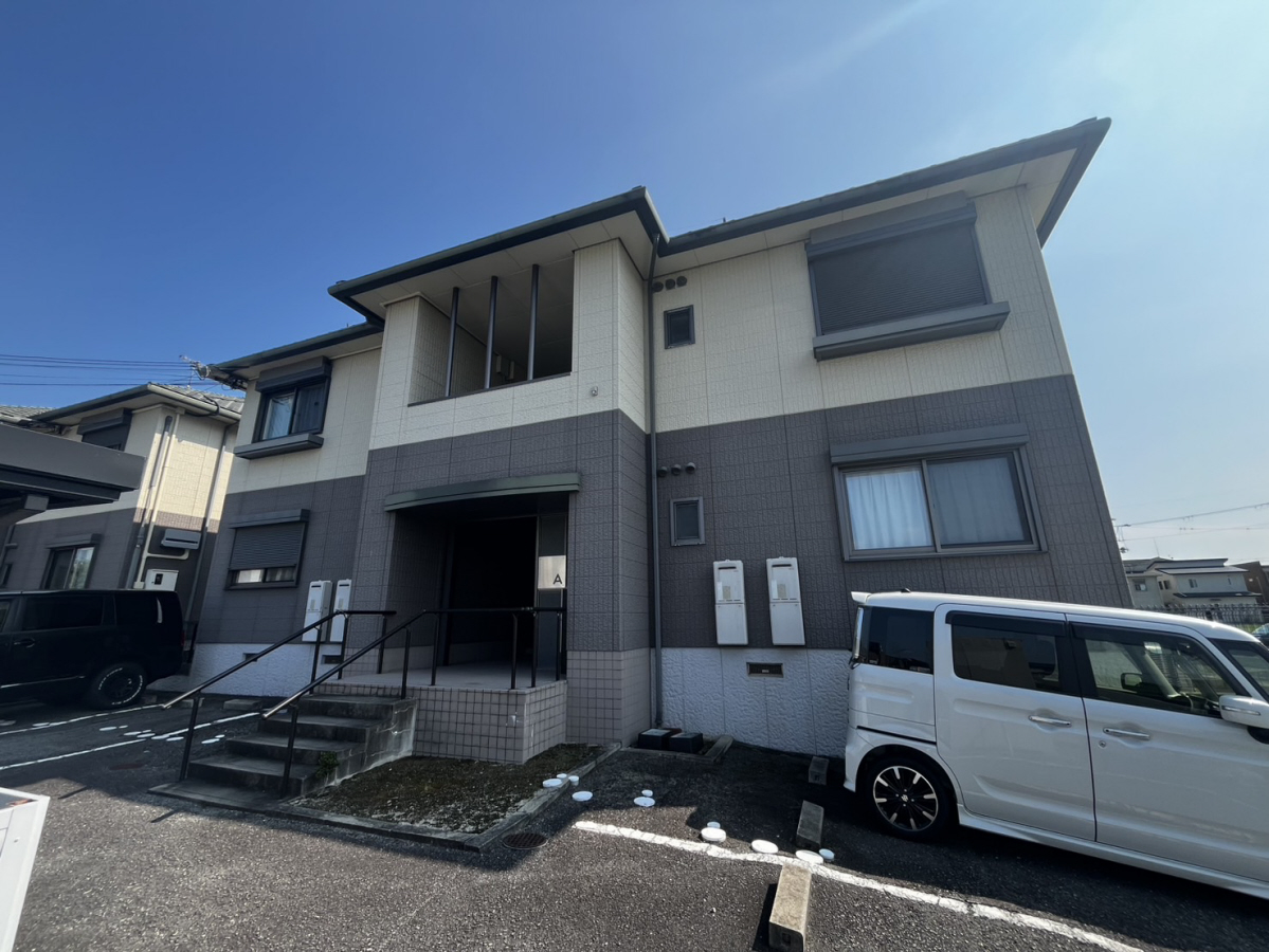シャルム梶原A棟
