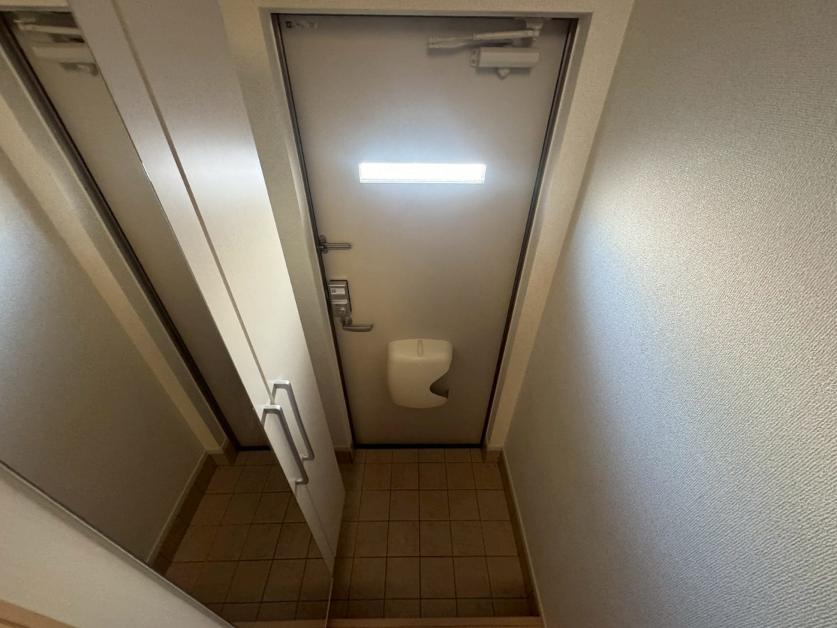 玄関 写真8