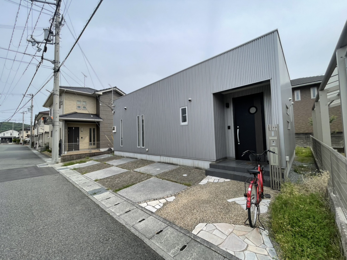糸引平屋