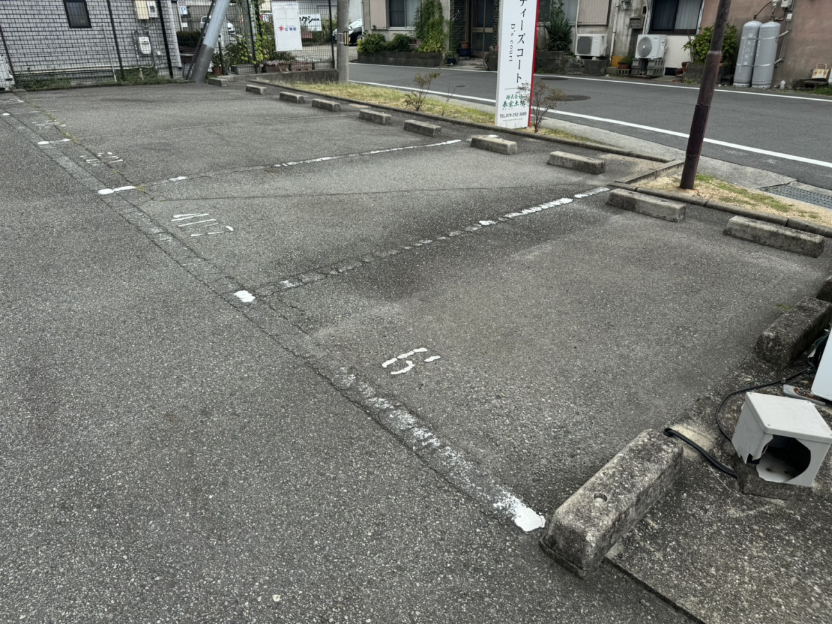 駐車場 写真10