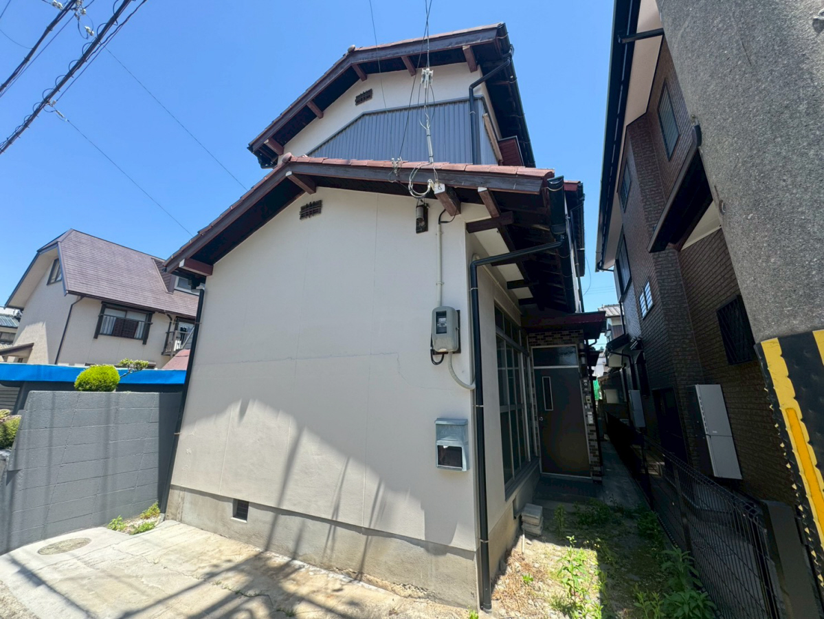 英賀貸戸建