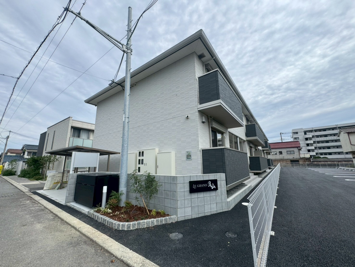 ルグラン亀山