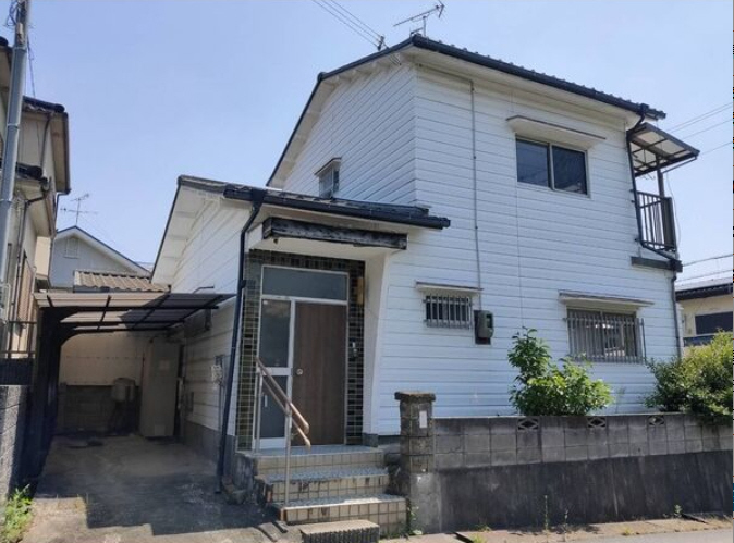 物件番号:1056250800 嬉しいペット飼育可能な戸建賃貸です♪諸条件何でもご相談ください☆