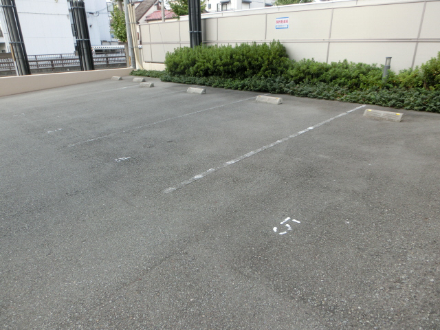 駐車場 写真10