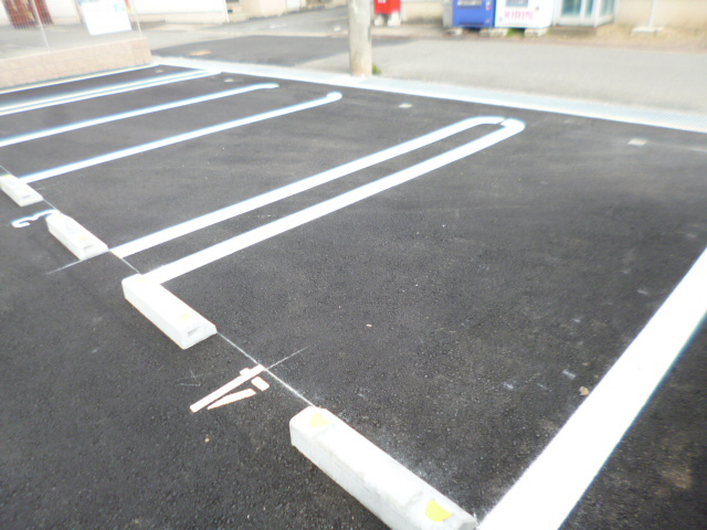 駐車場 写真13