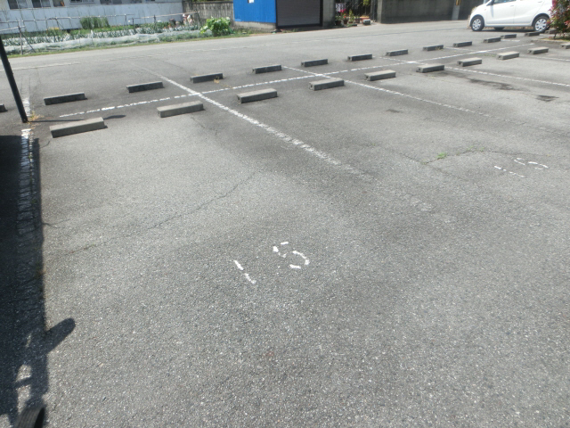駐車場 写真10