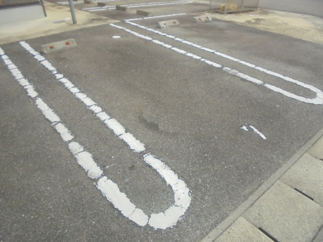 駐車場 写真11