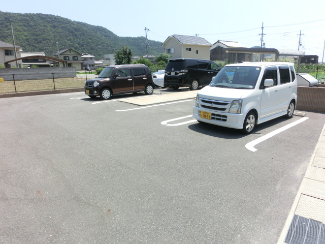 駐車場 写真11