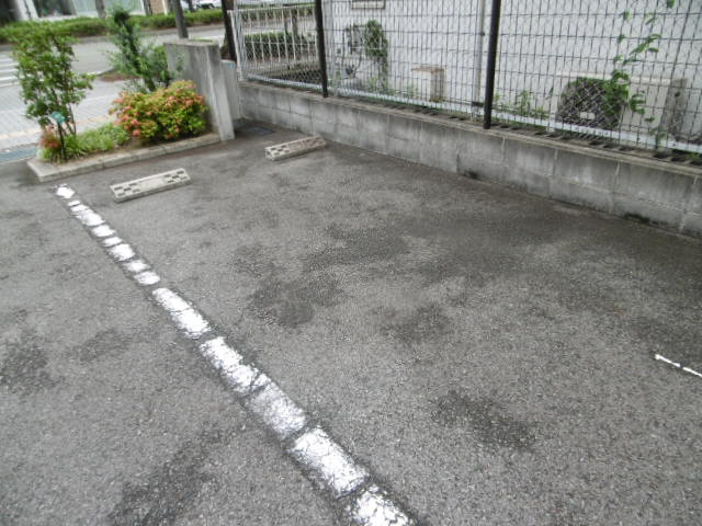 駐車場 写真12