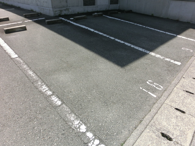 駐車場 写真13