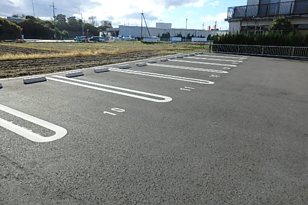 駐車場 写真13