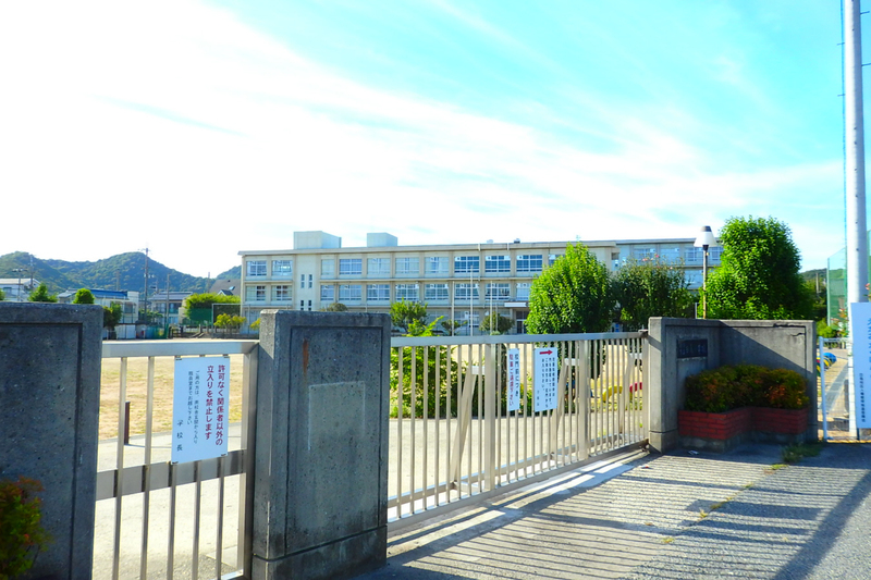 白鳥小学校まで478m (徒歩6分) 写真21