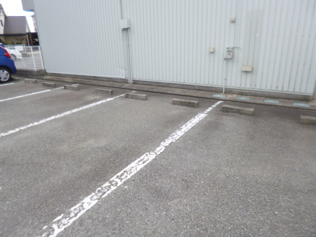 駐車場 写真13