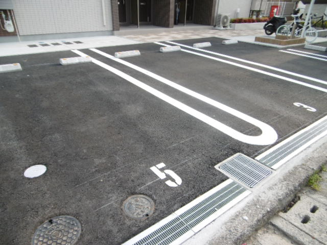 駐車場 写真13