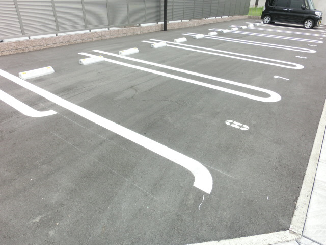 駐車場 写真13