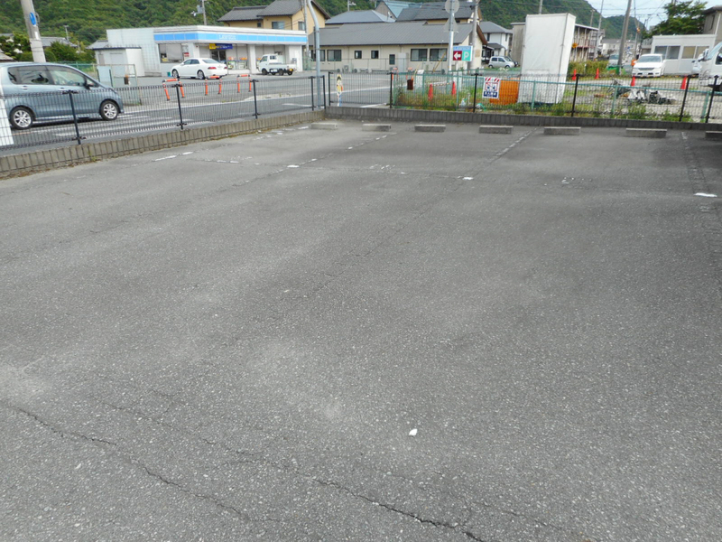 駐車場 写真13