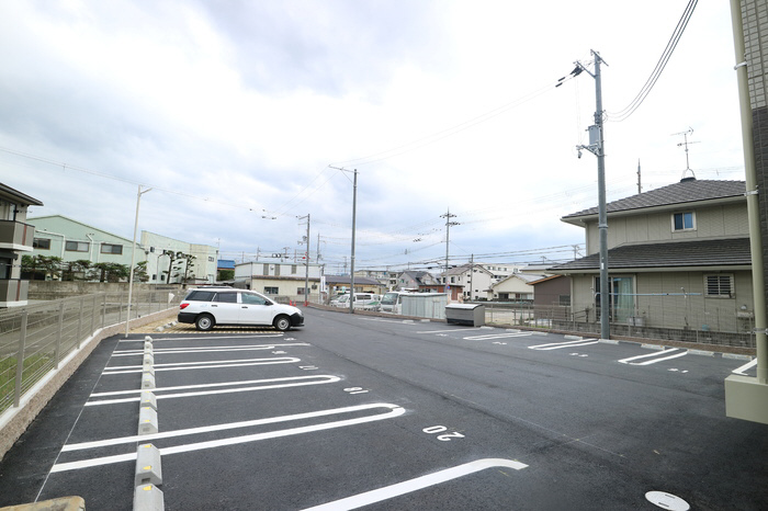 駐車場 写真16