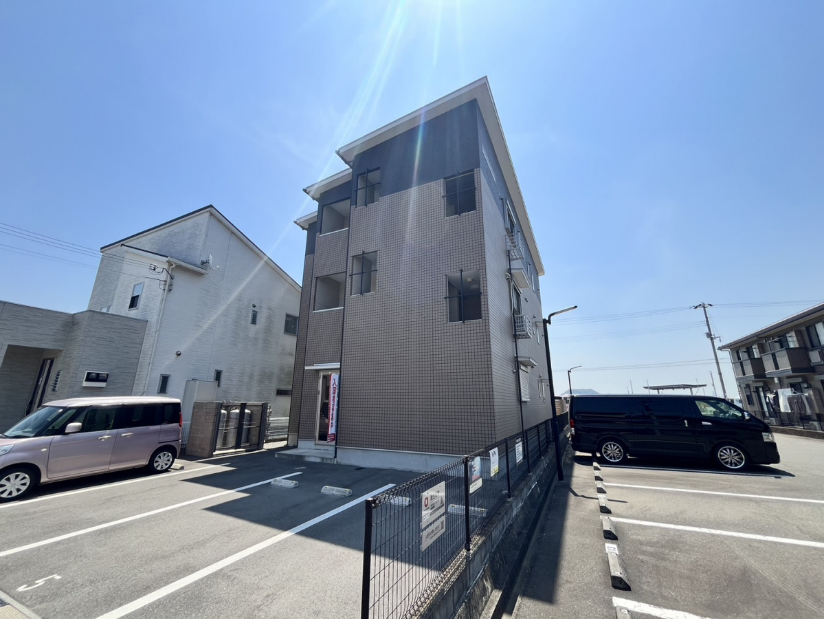 物件番号:1126230041 東姫路駅徒歩８分、周辺生活施設多数あり、南向きで日当たり良好です！