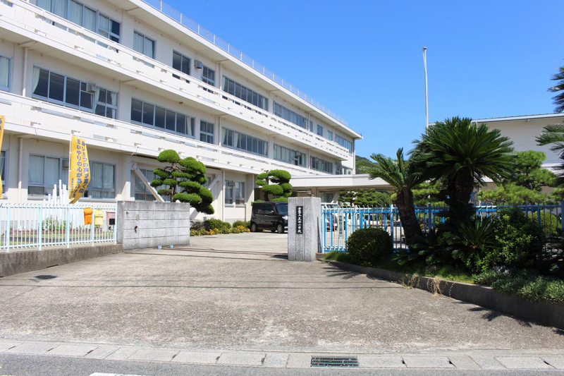 御崎小学校まで685m (徒歩9分) 写真21