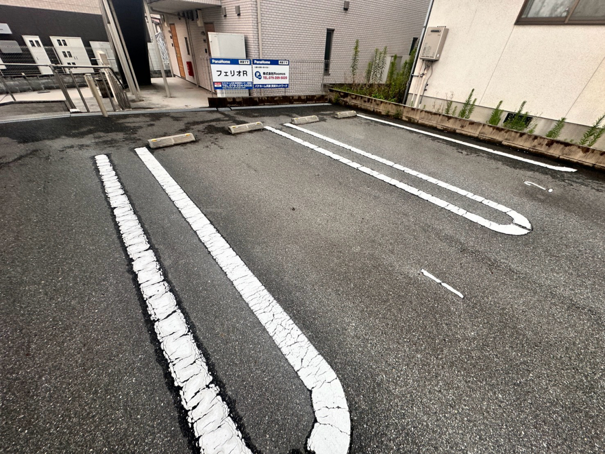 駐車場 写真10