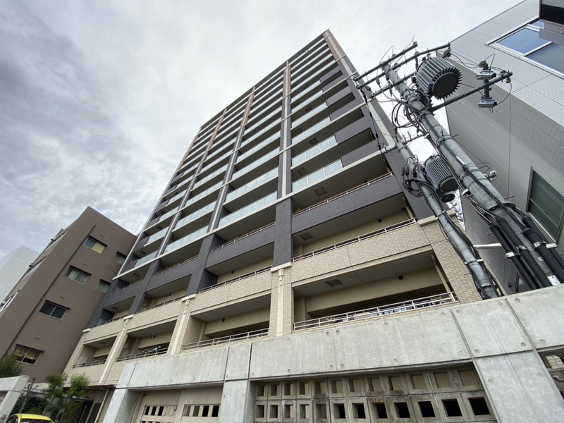 ネバーランド姫路駅前