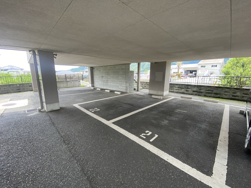 駐車場 写真10