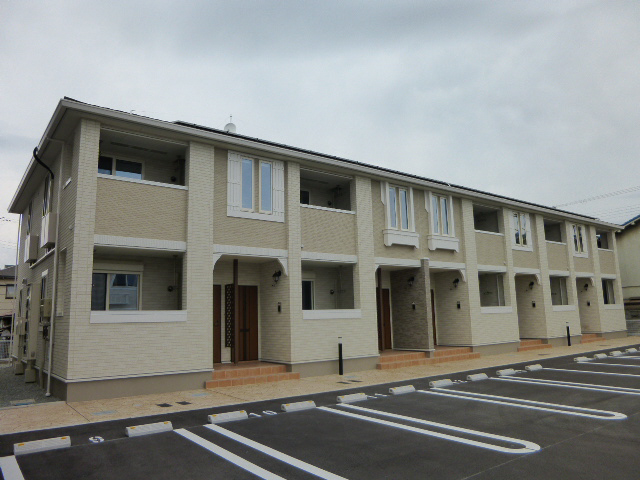 物件番号:1126245054 夢前川駅徒歩圏内!大型スーパー近く買い物便利!設備充実!