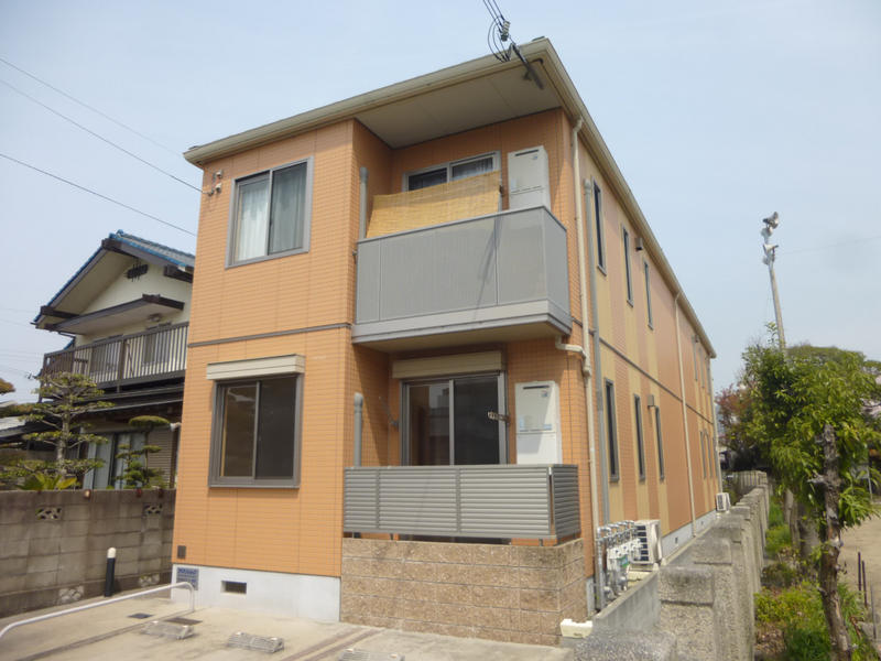 ファミール伊伝居